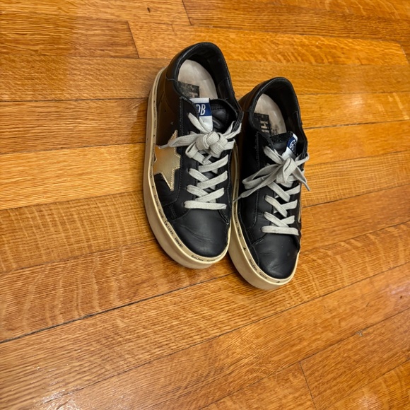 Golden Goose Used Size 35 - Picture 3 of 3